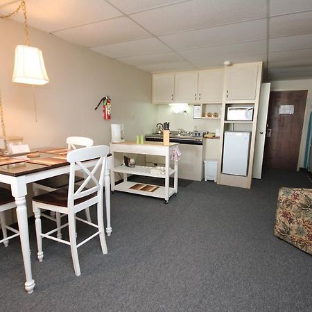 סאינט אנדרוז St Andrews Inn & Suites מראה חיצוני תמונה